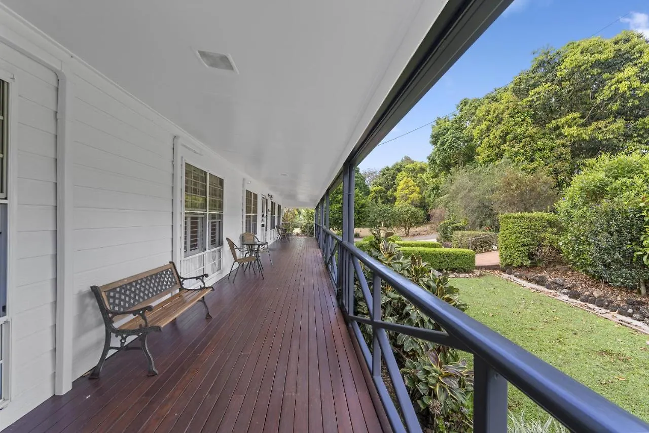Birds 'N' Bloom Cottages Yungaburra Holiday home