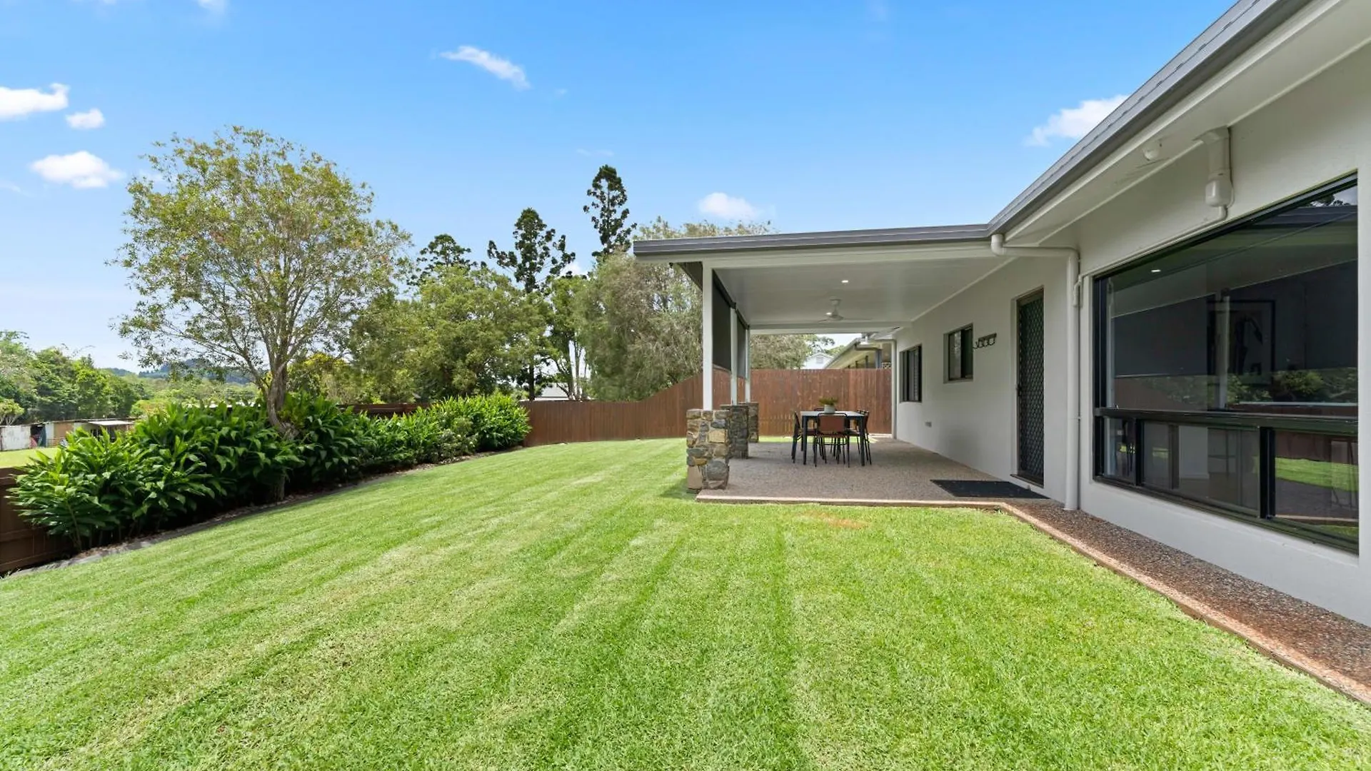 Birds 'N' Bloom Cottages Yungaburra Holiday home